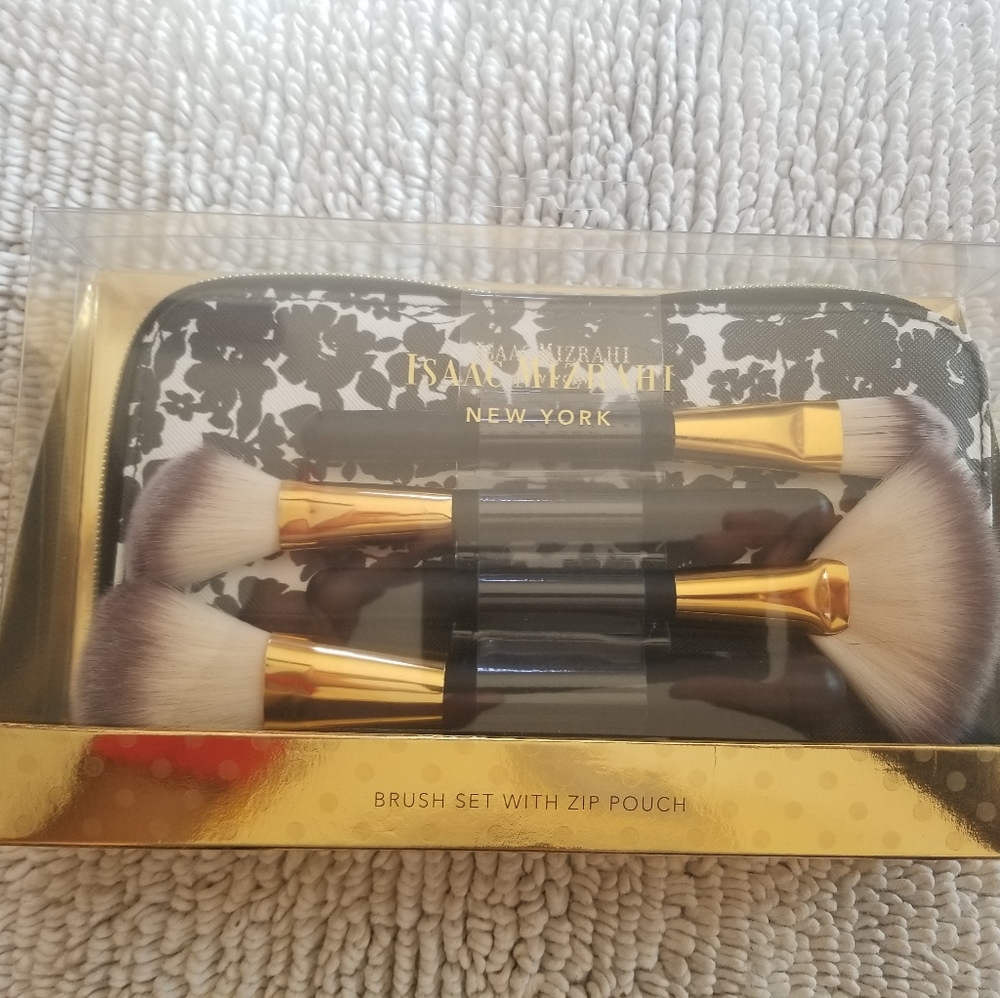 Isaac Mizrahi Brush Set With Zip Pouch